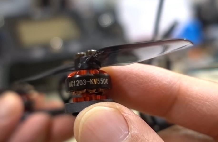 Antrieb der Eachine Novice 3